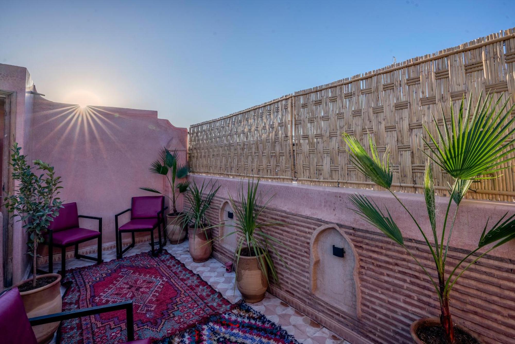 Riad Le Graff Pink Марракеш Экстерьер фото